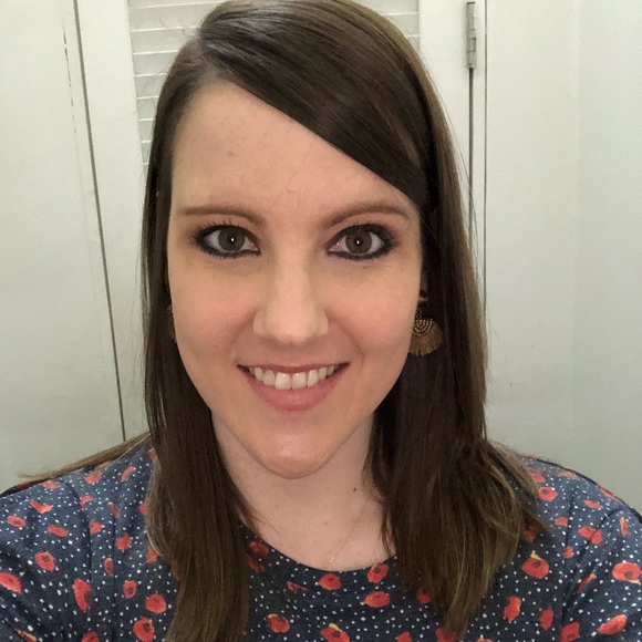 Meet your Posher, Breeann - Picture 1 of 1